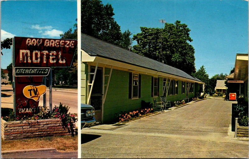 Bay Breeze Motel - Vintage Postcard (newer photo)